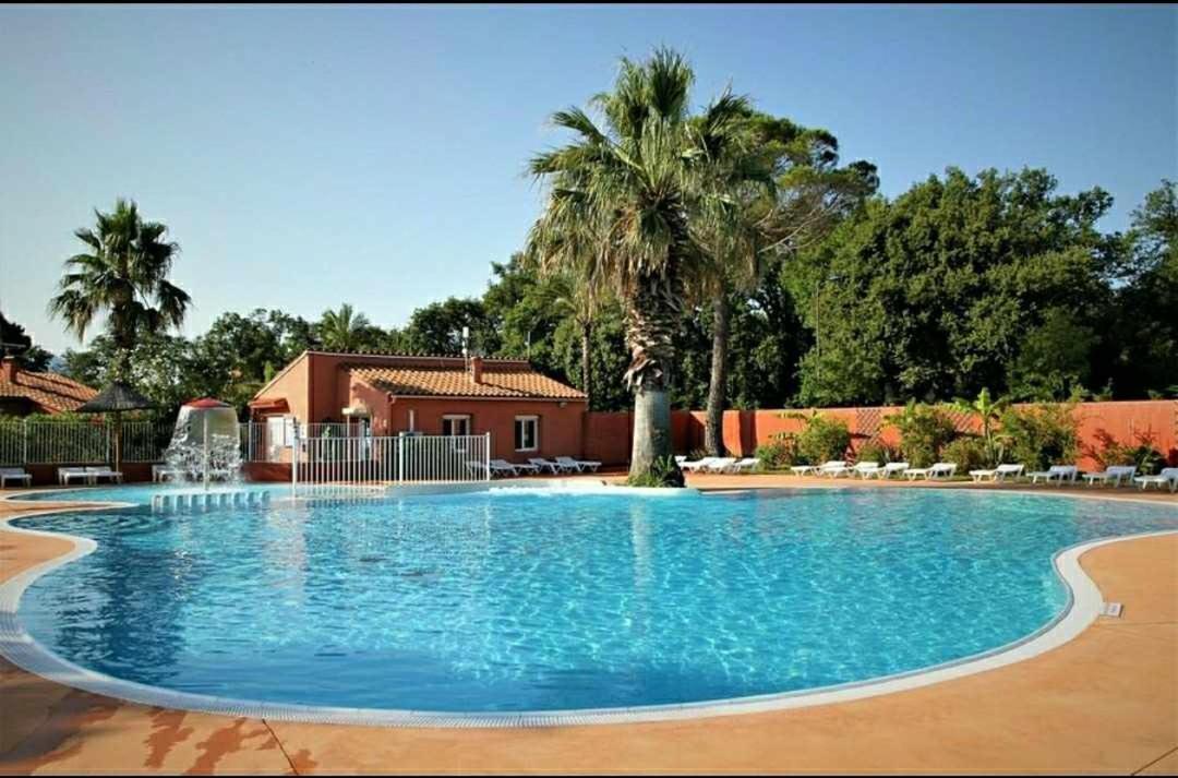 Camping Le Clos Du Thym - อาร์เจเลส-ซัวร์-แมร์ ภายนอก รูปภาพ